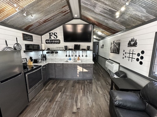 FS Rental #3 Annapolis, MO Black River