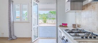 Vacation Home "Villa Ohana" with Private Mini Pool, Private Whirlpool & Wi-Fi
