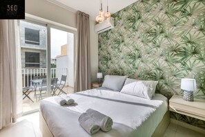 2 Schlafzimmer, Schreibtisch, Bügeleisen/Bügelbrett, Reisekinderbett