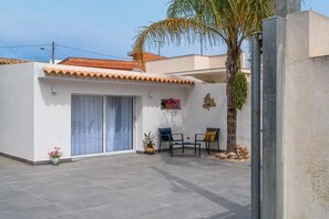 Terrace/patio - Apartment 'La Casa di Susy' with Private Terrace, Wi-Fi and Air Conditioning (Avola)