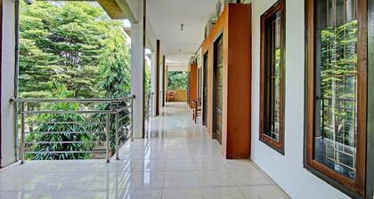 OYO 90476 Iksan Homestay Syariah