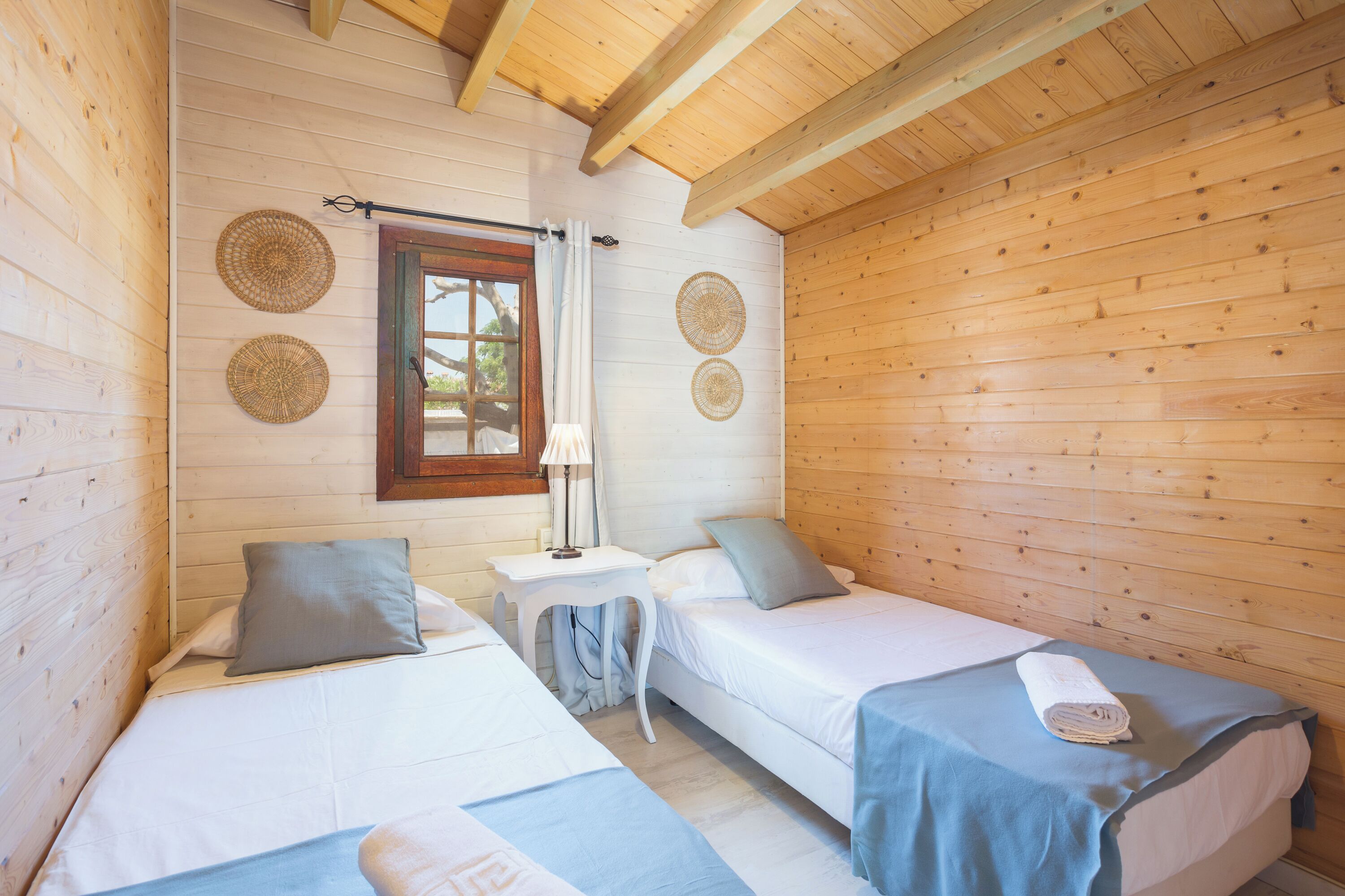 2 habitaciones, wifi gratis y ropa de cama 