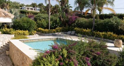Villa 'Zagara' with pool, garden, terrace and Wi-Fi