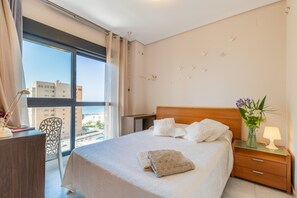 3 camere, ferro/asse da stiro, Wi-Fi gratuito, lenzuola