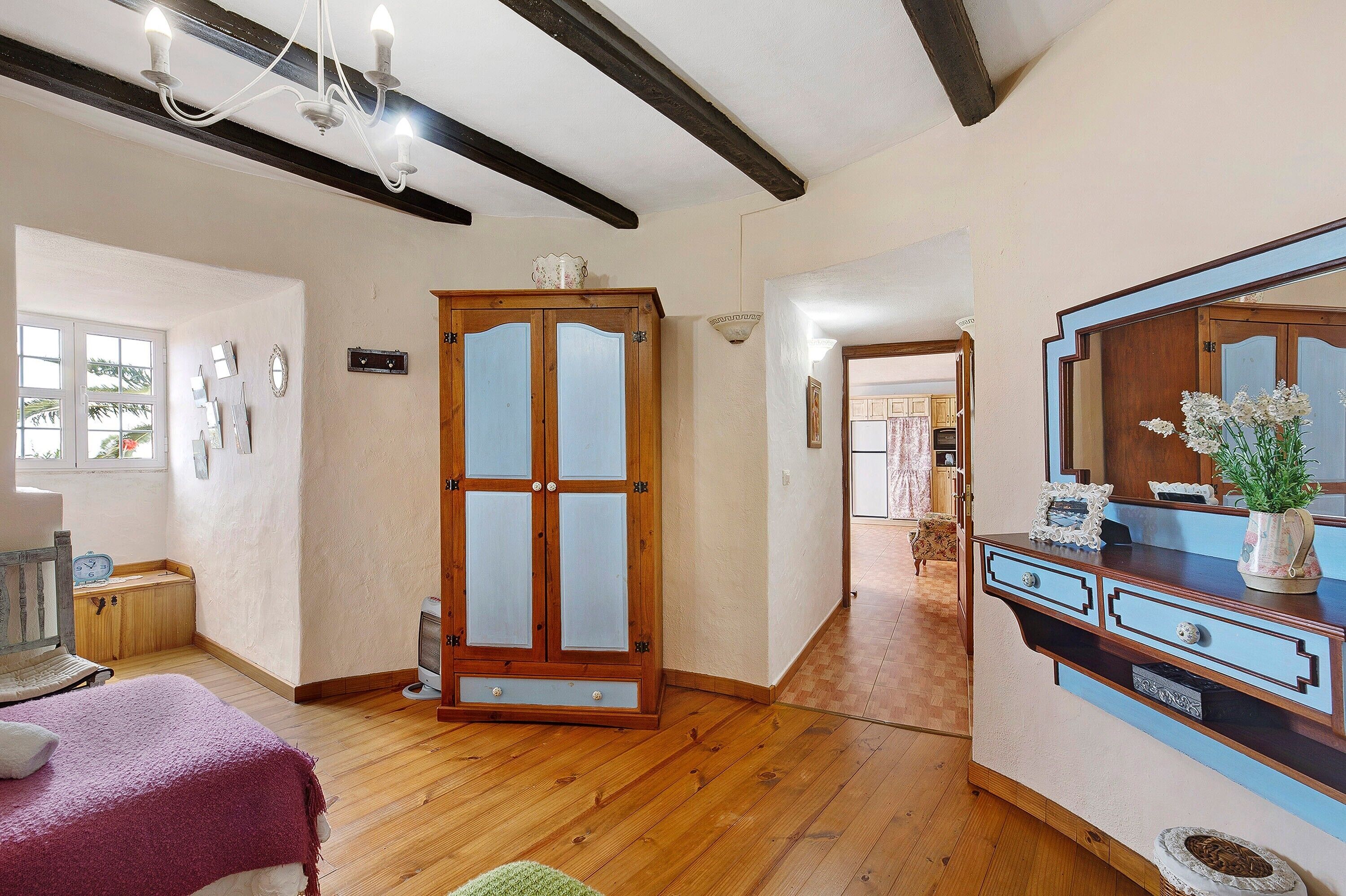 1 室のベッドルーム、アイロン / アイロン台、WiFi (無料)、ベッドシーツ