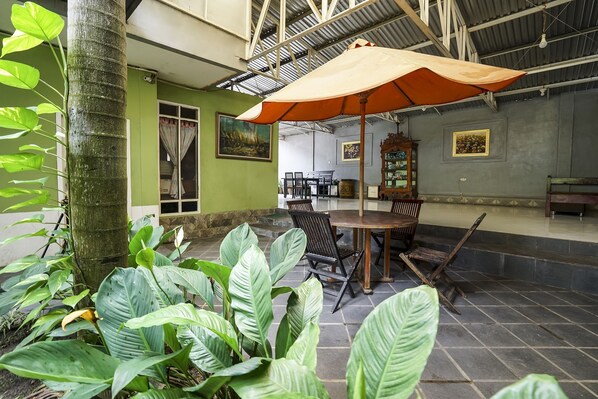 Lobby - OYO Life 91027 Note Hotel Syariah (Prabumulih)