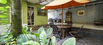 OYO Life 91027 Note Hotel Syariah