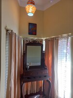 Tabla de planchar con plancha y wifi gratis 