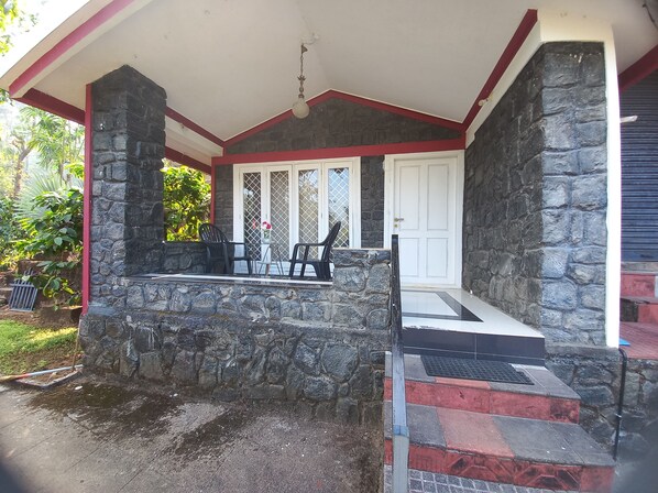 Front of property - Manikkal Outhouse Cottage Wayanad (Mananthavady)