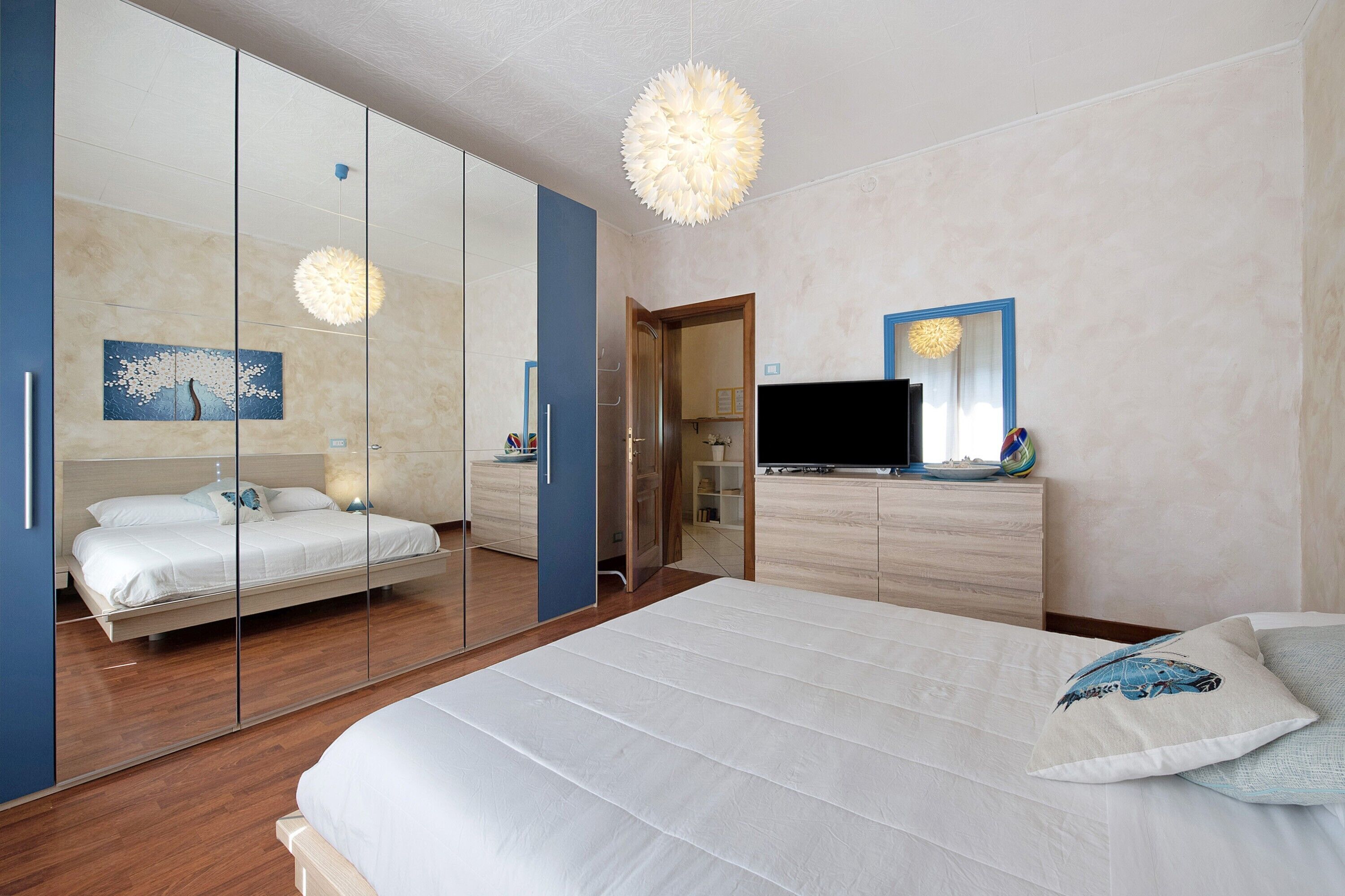 1 室のベッドルーム、アイロン / アイロン台、WiFi (無料)、ベッドシーツ