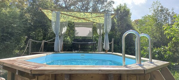 Outdoor pool - Yourte Confort au Calme Avec Piscine (Carbuccia (20133))