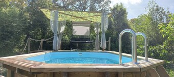 Yourte Confort au Calme Avec Piscine