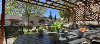 Peaceful individual house pet-friendly, activities for all