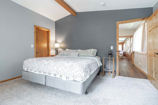 3 habitaciones y ropa de cama 