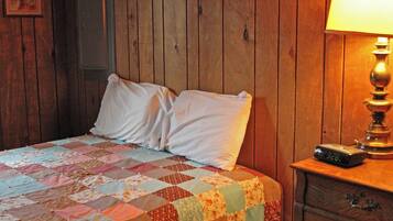 6 bedrooms, free WiFi, bed sheets
