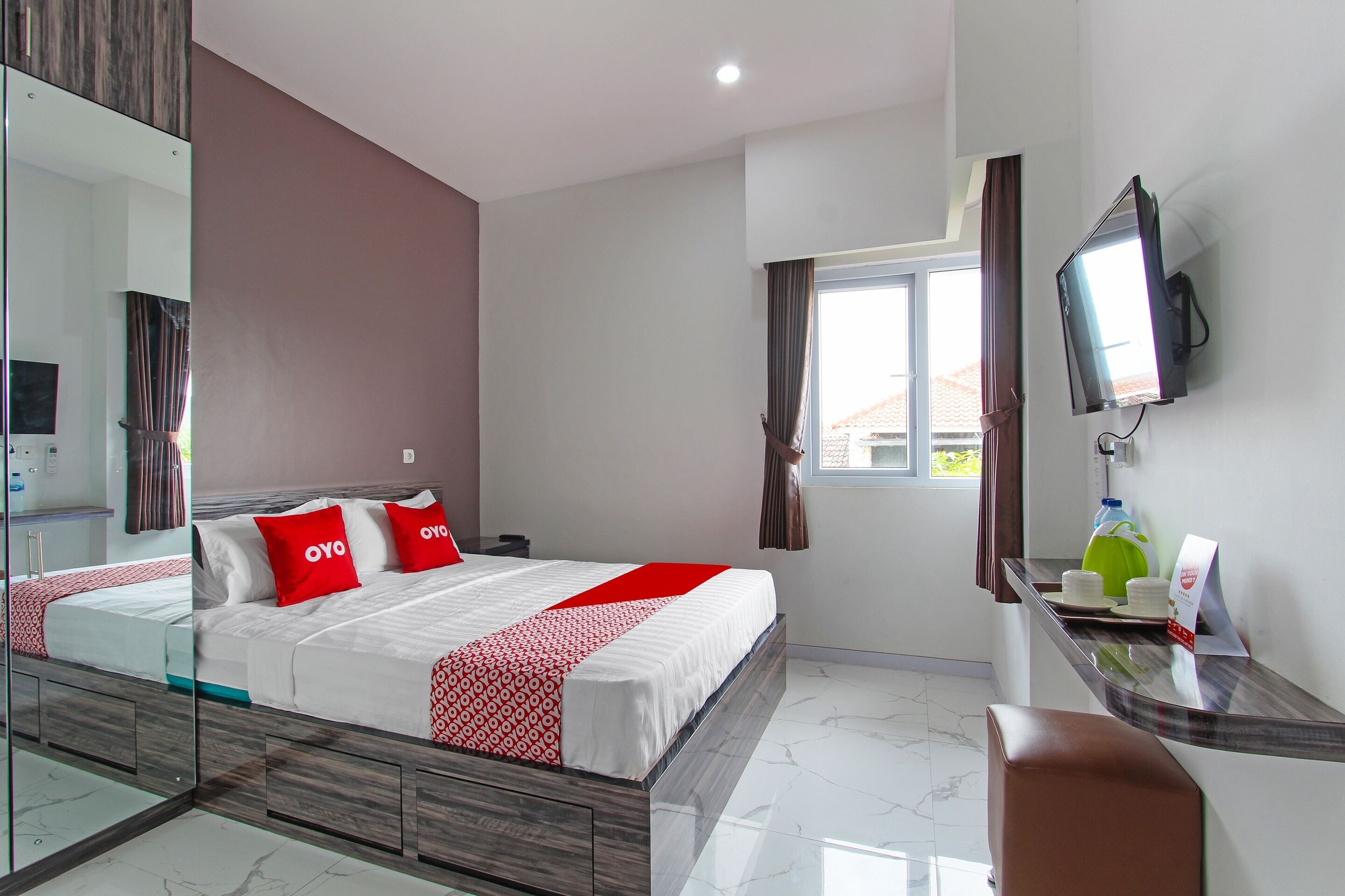 Deluxe Double Room | Free WiFi, bed sheets