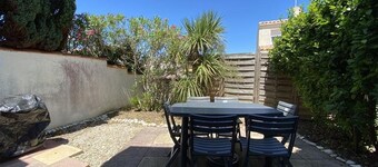 Charming 3-BR House with Pool, 500m from Beach, St-Denis-d'Oléron