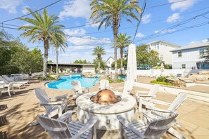 A heated pool - Private Pool + LSV! In Highland Parks of Blue Mountain Beach! Pet Friendly (Santa Rosa Beach)