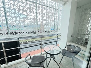 ลานระเบียง/นอกชาน