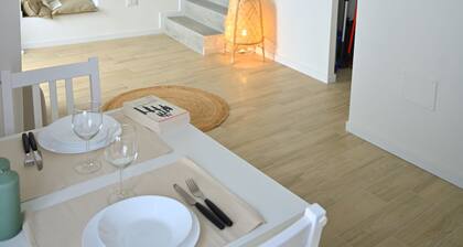 Holiday home in historical center a few minutes from the sea.