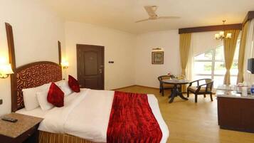 Suite familiar | Sábanas de algodón egipcio, ropa de cama de alta calidad, wifi gratis