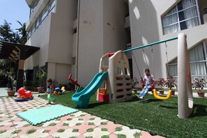 Children’s play area – indoor - Hotel Arif Castle (Nainital)
