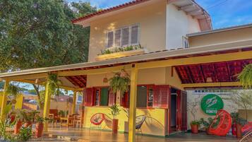 Fachada da propriedade