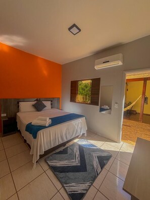 Basic Double Room | Minibar, free WiFi, bed sheets