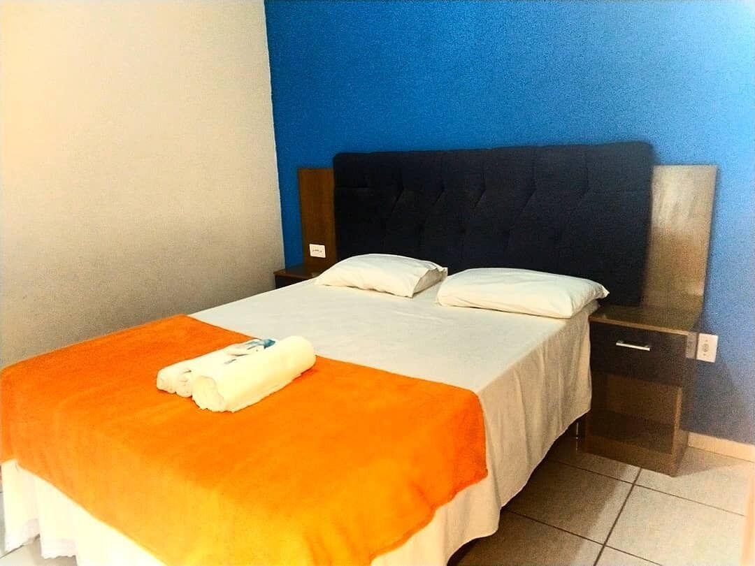 Minibar, free WiFi, bed sheets