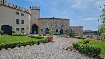 Esterni
