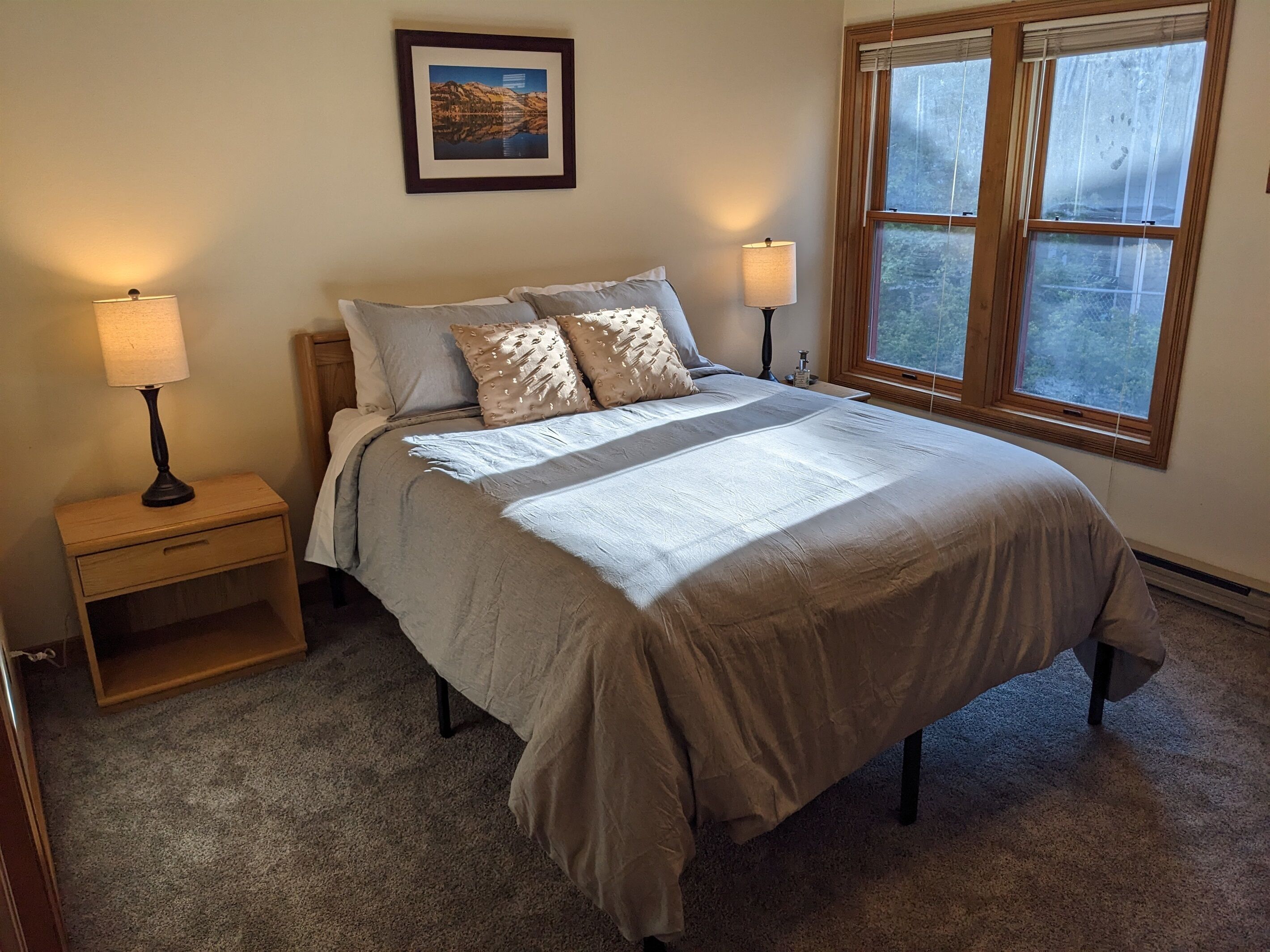 2 bedrooms, desk, iron/ironing board, free WiFi