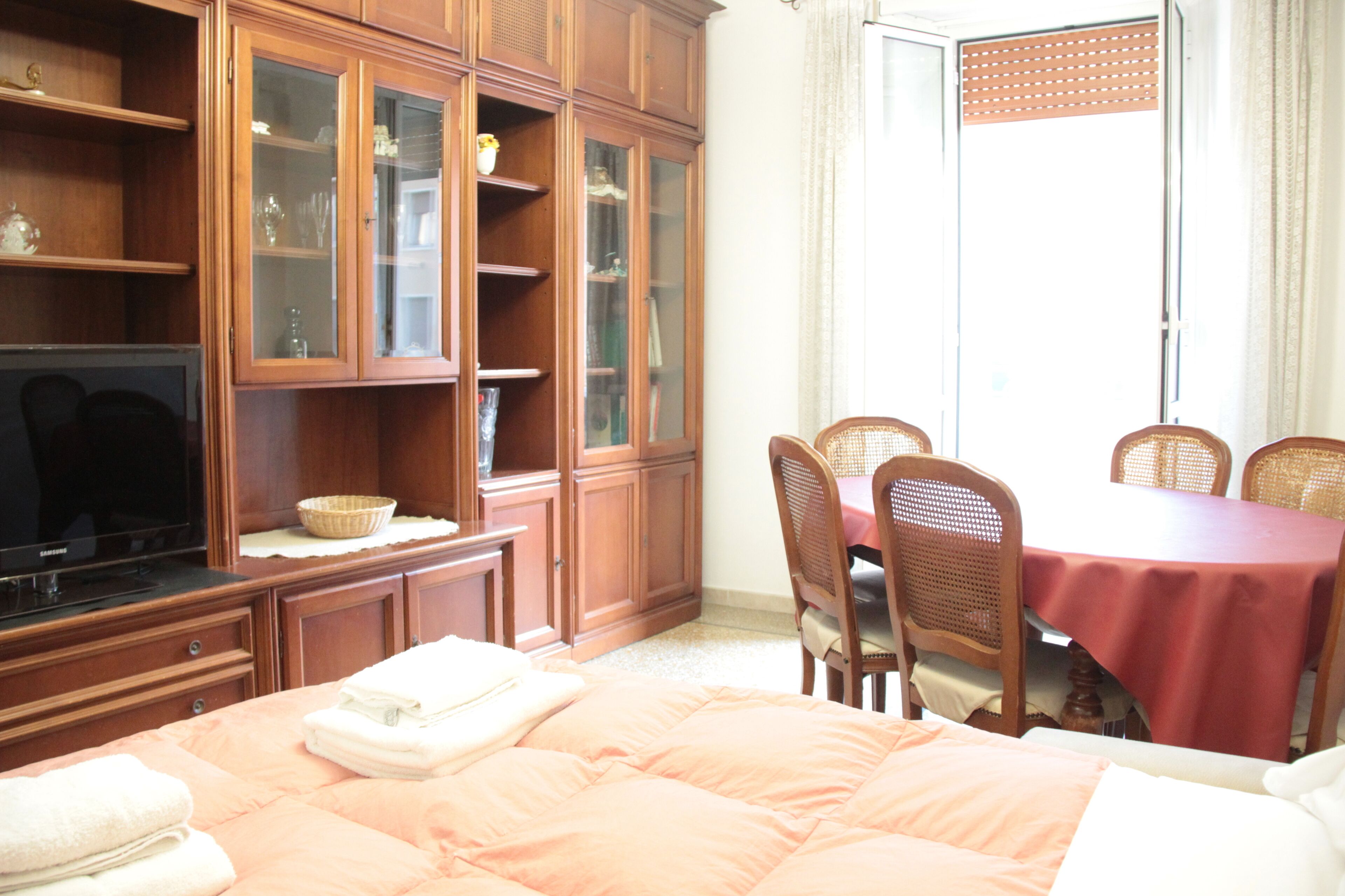 2 chambres, bureau, fer et planche à repasser, Wi-Fi gratuit