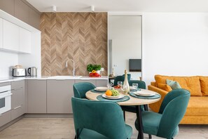 Deluxe Apartment | In-room dining