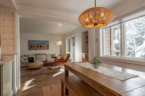 Interior - Bluff Condo 4033 - Beautiful Mountain Views! Remodeled 2-Bedroom Bluff Condo (Sun Valley)