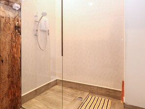 Bathroom - Bee Happy Barn (Norwich)