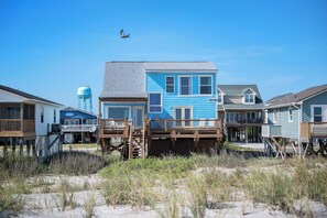 Exterior - Rest A Shored: Spacious oceanfront home with breathtaking views throughout! (Oak Island)
