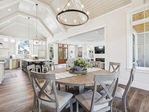 Dining - 13 Full Sweep ~ Brand New Luxury Build for 2023! (Hilton Head Island)