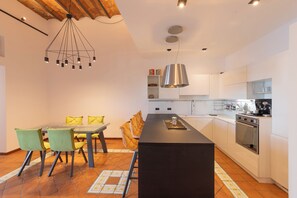 Fridge, oven, stovetop, dishwasher - SUNSET (Cefalù)