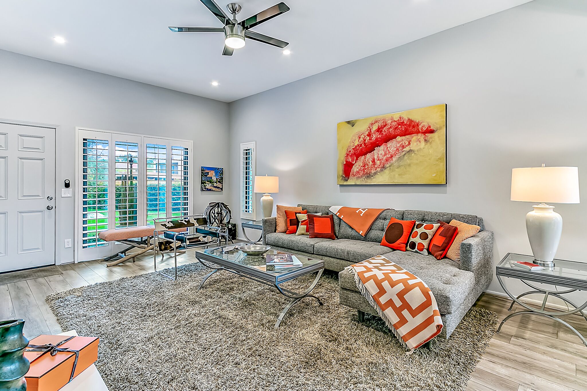 Villa De Las Flores - Artful Contemporary Home!
