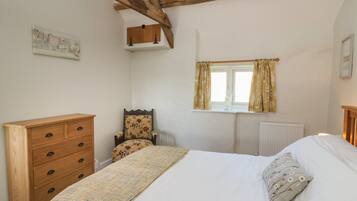 1 Schlafzimmer, individuell dekoriert, individuell eingerichtet