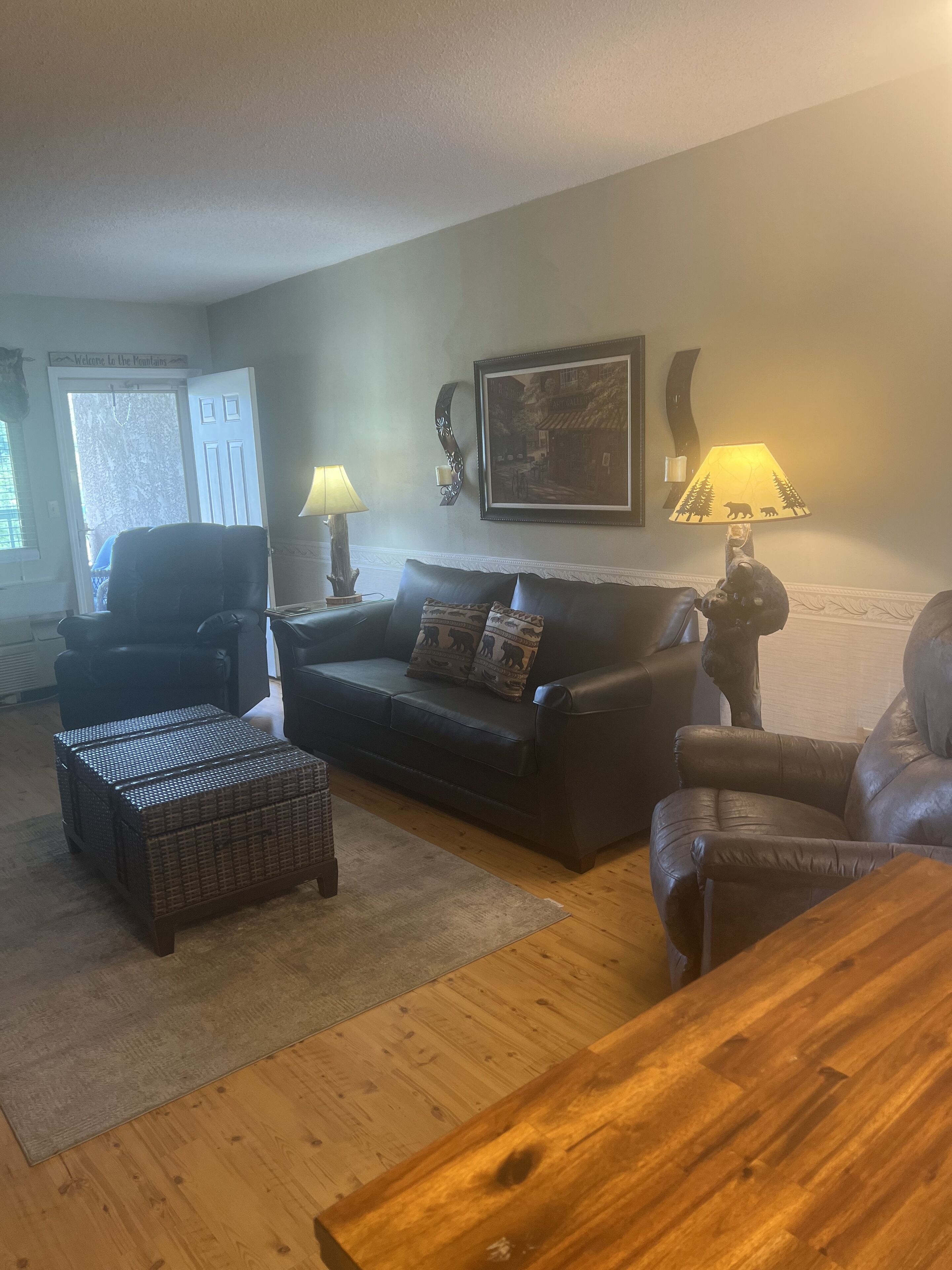 House, 2 Bedrooms | Ruang tamu