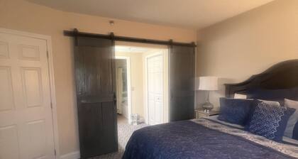 Riverside 605 2bd Condo With Mountains View Private Balcony 2 Bedroom Home by RedAwning