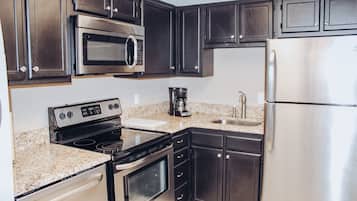 Lägenhet - 2 sovrum | Eget kök | Kylskåp och kaffe- och tebryggare