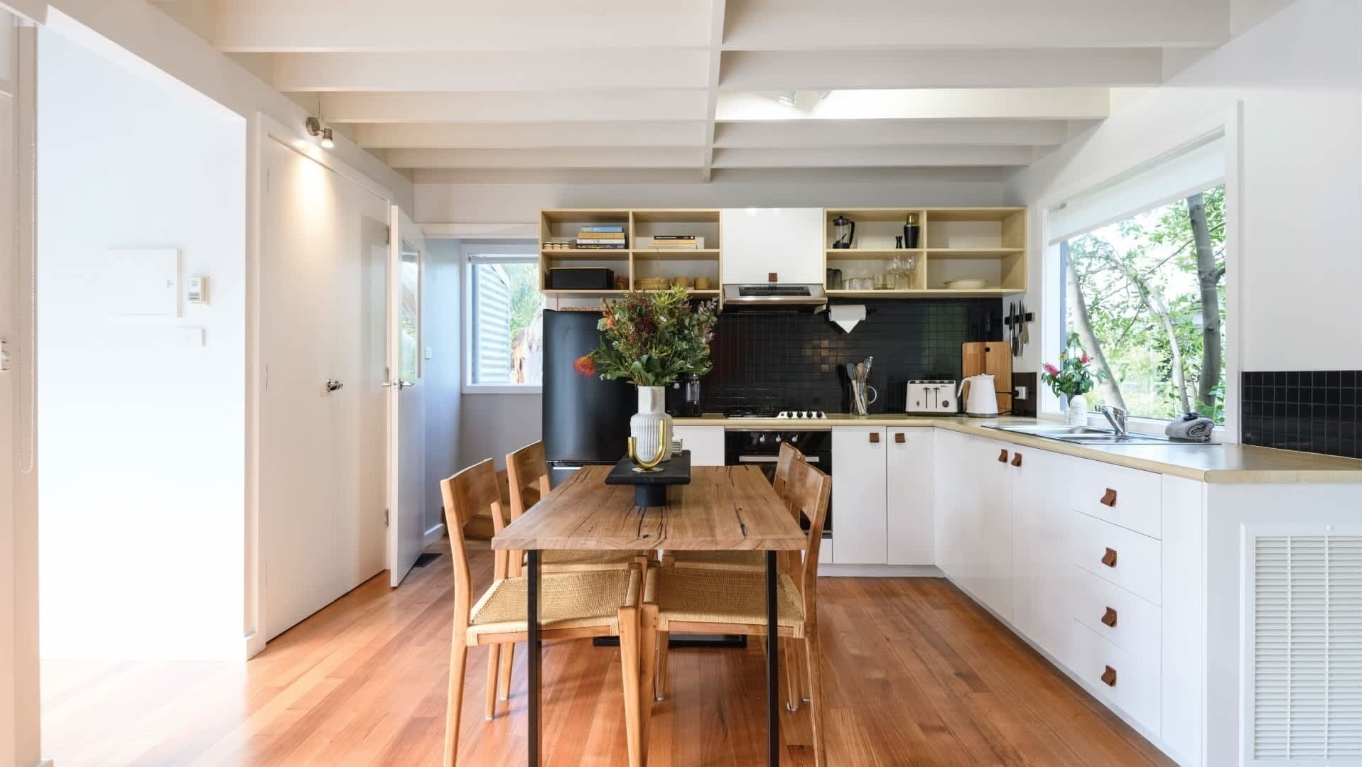 雪櫃、微波爐、爐具、咖啡機/沖茶器