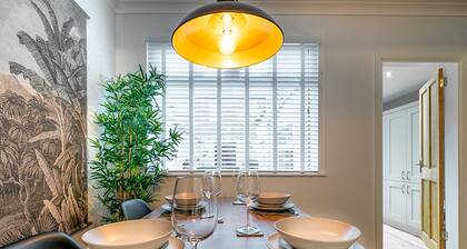 Pass the Keys | Stunning 2BR Townhouse in Belfast's Best Location!