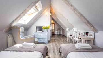 8 dormitorios, tabla de planchar con plancha, cuna de viaje