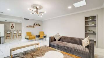 TV, fireplace, DVD player, offices