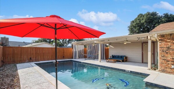 Pool - Spectacular 4BR/2.5B Home with Pool and Grill (Carrollton)