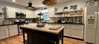 Coosawattee River Resort, The Cottage in the Woods, Pet Friendly