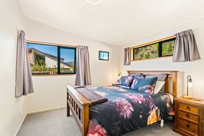 4 slaapkamers, een strijkplank/strijkijzer, wifi, beddengoed